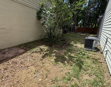 8550 Goldeneye Lane - Photo Thumbnail 17