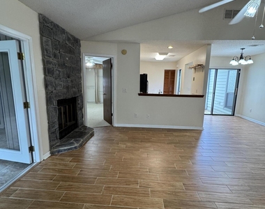 8550 Goldeneye Lane - Photo Thumbnail 5