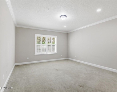 80 Oyster Bay Way - Photo Thumbnail 12