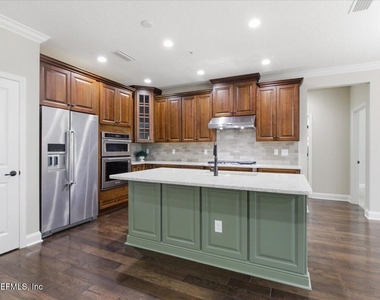 80 Oyster Bay Way - Photo Thumbnail 6