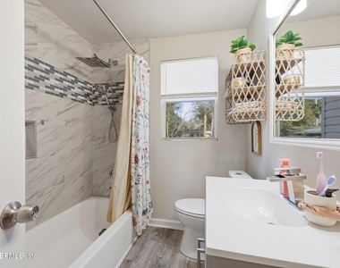5327 Lexington Avenue - Photo Thumbnail 24