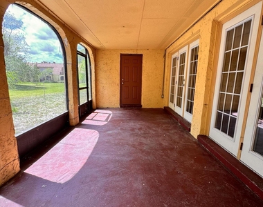 3916 Corrida Court - Photo Thumbnail 17