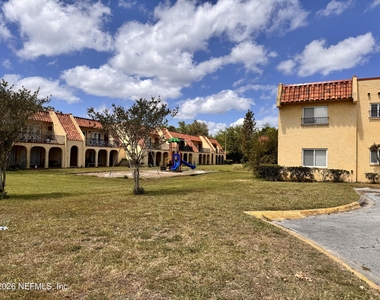 3916 Corrida Court - Photo Thumbnail 19