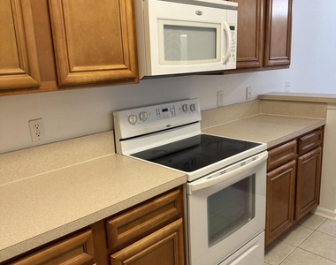 4935 Islamorada Lane - Photo Thumbnail 11