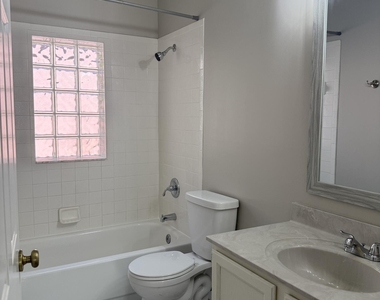 256 Kingston Drive - Photo Thumbnail 17