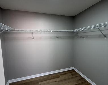 256 Kingston Drive - Photo Thumbnail 23