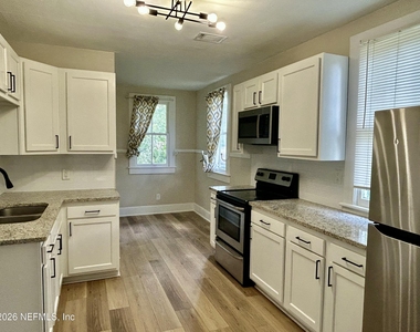 1556 Dancy Street - Photo Thumbnail 3