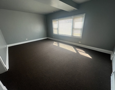 734 E 95th Street - Photo Thumbnail 1