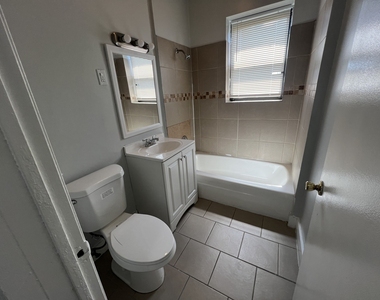 71 E 69th Street - Photo Thumbnail 5