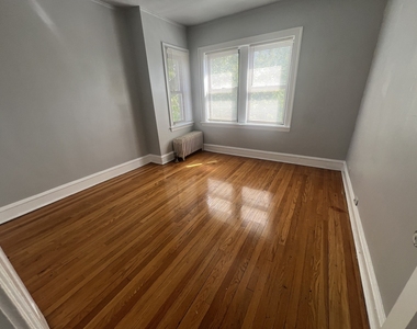 9300 S Bishop Street - Photo Thumbnail 2