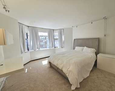 535 N Michigan Avenue - Photo Thumbnail 12