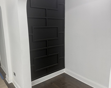 7326 S Woodlawn Avenue - Photo Thumbnail 2
