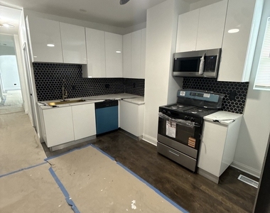 7326 S Woodlawn Avenue - Photo Thumbnail 5