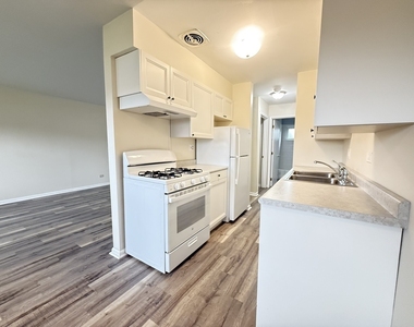 575 Berry Avenue - Photo Thumbnail 3