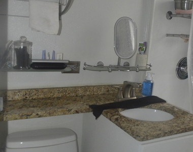 2610 S Kildare Avenue - Photo Thumbnail 10