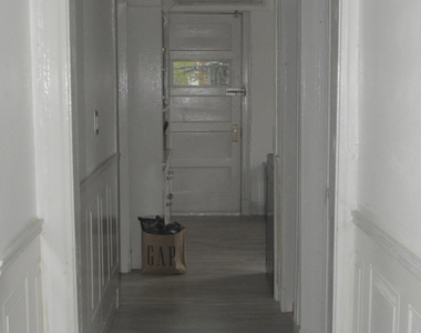 2610 S Kildare Avenue - Photo Thumbnail 3