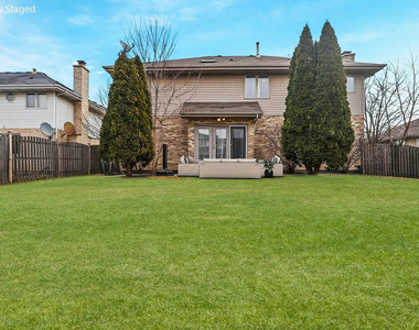 520 N Veterans Parkway - Photo Thumbnail 24