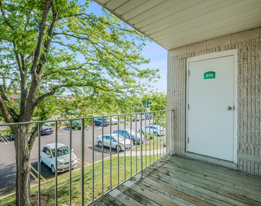 798 N Gary Avenue - Photo Thumbnail 12