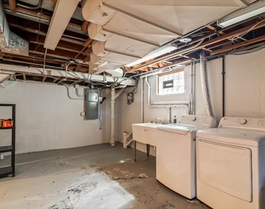 745 Greenview Place - Photo Thumbnail 22