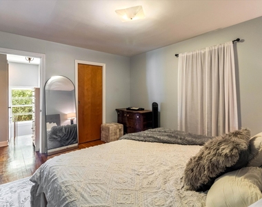 745 Greenview Place - Photo Thumbnail 15