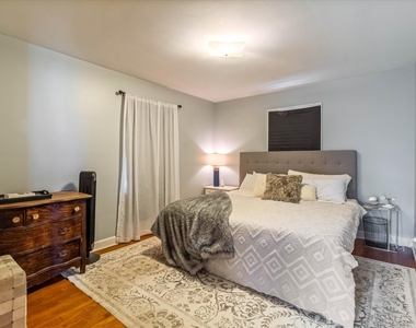 745 Greenview Place - Photo Thumbnail 13