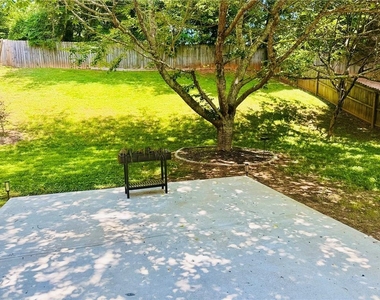 2887 Montview Drive - Photo Thumbnail 21