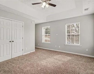 4108 Robin Circle - Photo Thumbnail 5