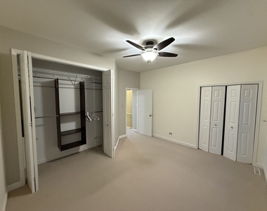 1455 W Wolfram Street - Photo Thumbnail 7