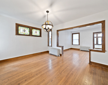 616 Circle Avenue - Photo Thumbnail 3