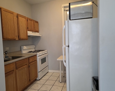 1025 W Cullerton Street - Photo Thumbnail 10