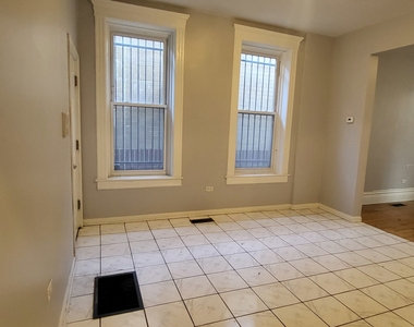 1025 W Cullerton Street - Photo Thumbnail 3