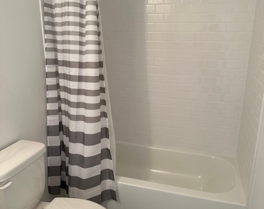 15b E Dundee Quarter Drive - Photo Thumbnail 9