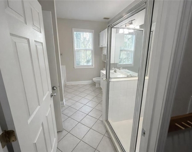 4107 Stratford - Photo Thumbnail 16