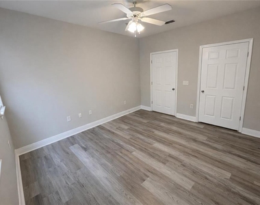 4107 Stratford - Photo Thumbnail 10