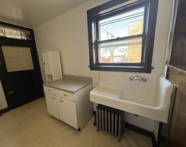 6645 W 21st Street - Photo Thumbnail 9