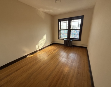 6645 W 21st Street - Photo Thumbnail 3