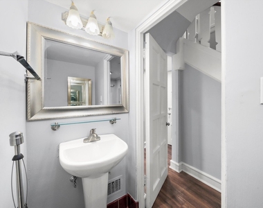 11731 S Bell Avenue - Photo Thumbnail 20