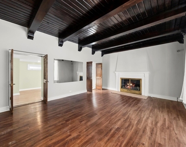 11731 S Bell Avenue - Photo Thumbnail 7