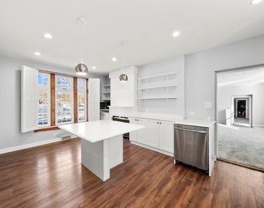 11731 S Bell Avenue - Photo Thumbnail 4