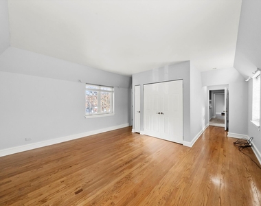 11731 S Bell Avenue - Photo Thumbnail 14