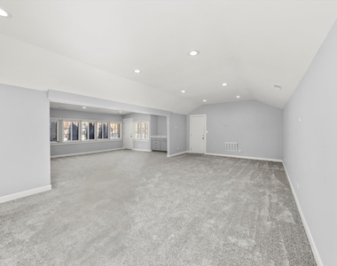 11731 S Bell Avenue - Photo Thumbnail 11