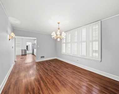 11731 S Bell Avenue - Photo Thumbnail 6