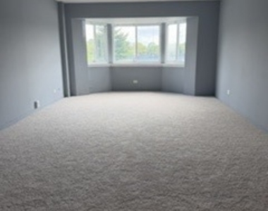 220 S Roselle Road - Photo Thumbnail 2