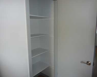 9522 S 53rd Avenue - Photo Thumbnail 17