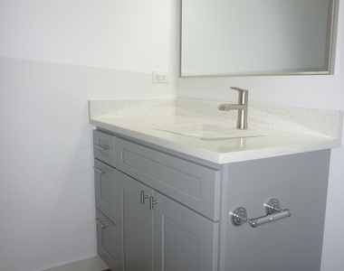 9522 S 53rd Avenue - Photo Thumbnail 16