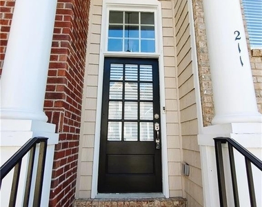 211 Creekway Crossing Se - Photo Thumbnail 2