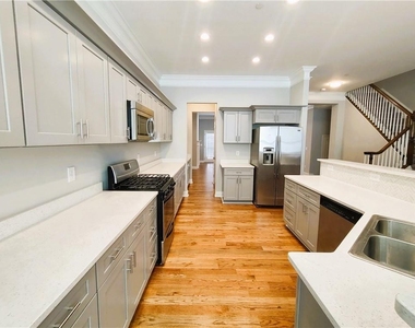 211 Creekway Crossing Se - Photo Thumbnail 9