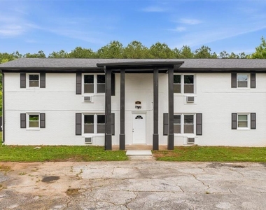 608 N College Drive - Photo Thumbnail 2