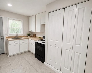 608 N College Drive - Photo Thumbnail 37