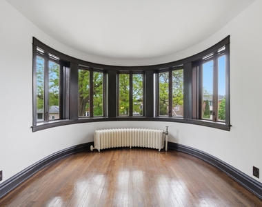 3248 Maple Avenue - Photo Thumbnail 7